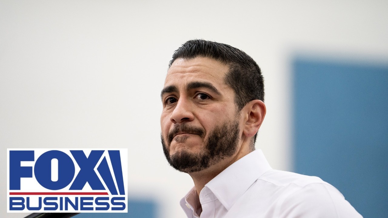 'INSULTING to the working class': Columnist slams Democrats as out of touch