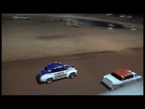 Bundaberg Speedway - Nostalgia Sedans - 24 April 2021 - Pole Shuffle 1st run