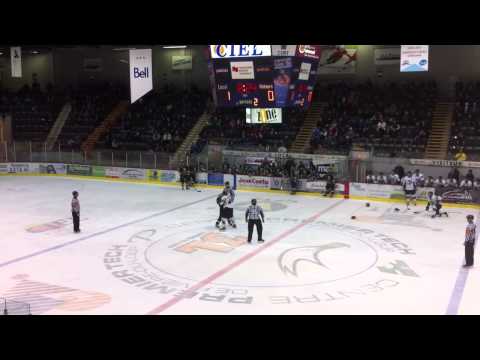 Vincent Grondin vs Marc-Olivier D'Amour