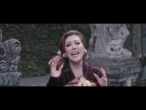 GALUNGAN KUNINGAN  / TRIO SRIKANDI (Ni putu putri suastini, Galuh Bilen, Luhde Herryani)