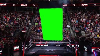Paul Heyman presents a green screen