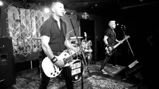 Guitar Gangsters - Safety pin in my heart