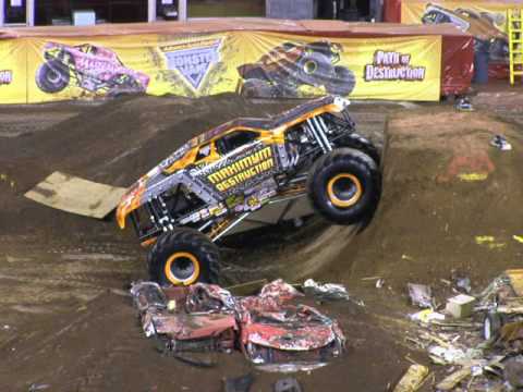 06/16/2012 NJ Monster Jam Double Max D Double Backflip Attempt & Fail