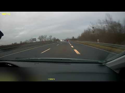 Der zieht gleich auf die Bundesstraße.994