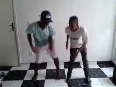 Mc Bin laden e Mc Brinquedo - Thuplin (juninho dçn)