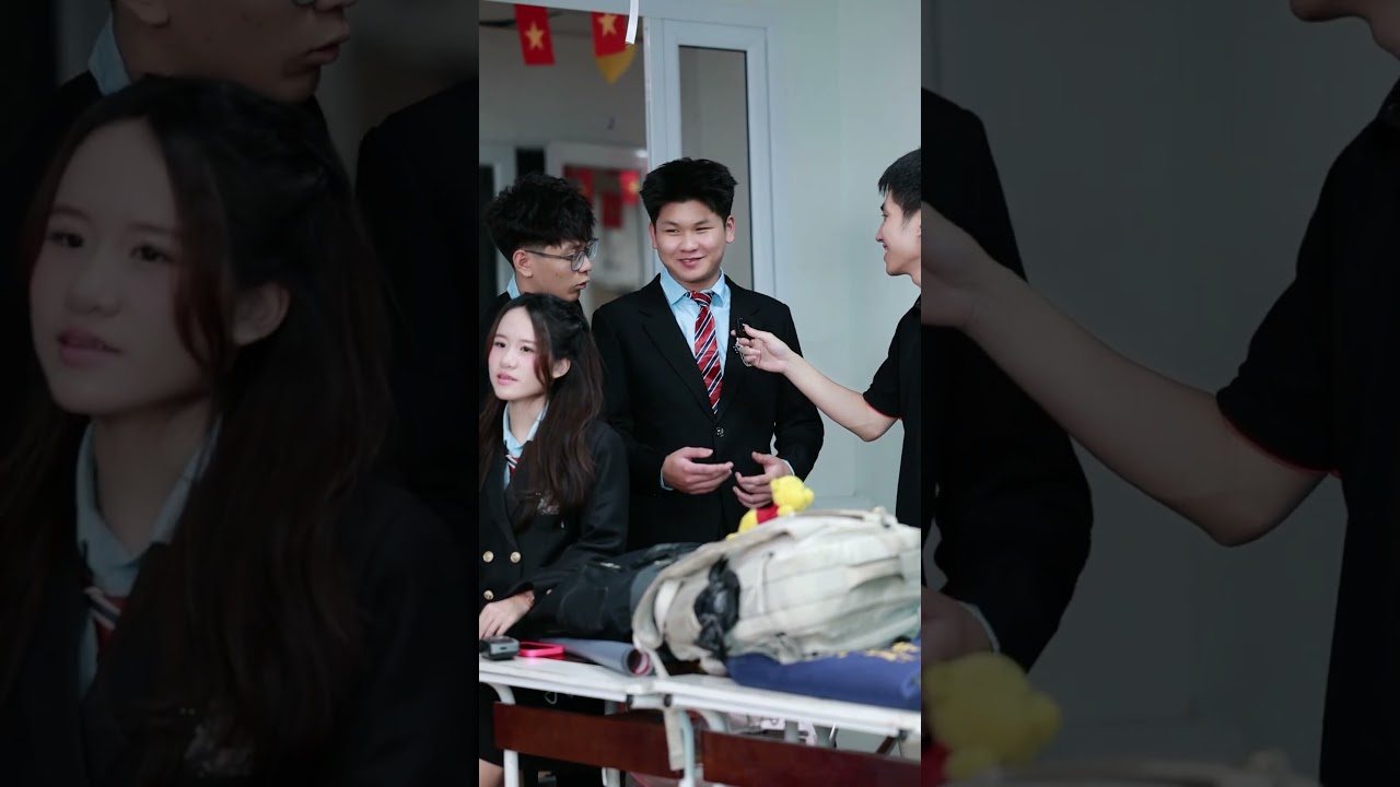 Quá Xứng Đáng! Học Sinh 12A4 Newton Grammar School Chia Sẻ Trải Nghiệm Chụp Kỷ Yếu Với BFFMEDIA