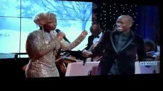 Mary J.Blige and Tyrese Perform &quot;This Christmas&quot;