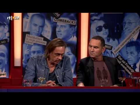 Dit Was Het Nieuws - Marcel van Roosmalen lost DWHN-spel razendsnel op (20 oktober 2012)