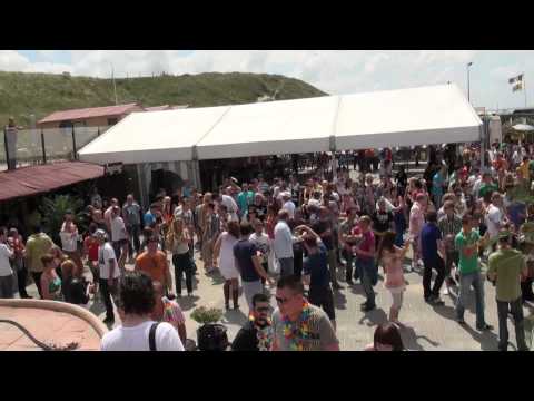 Eco Playing Eco feat. Kerry Leva - After All @ Luminosity Beach Festival 2011 (10/11)