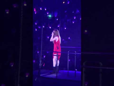 181117 태연-FIRE @ 's... TAEYEON CONCERT IN HONG KONG (FANCAM)