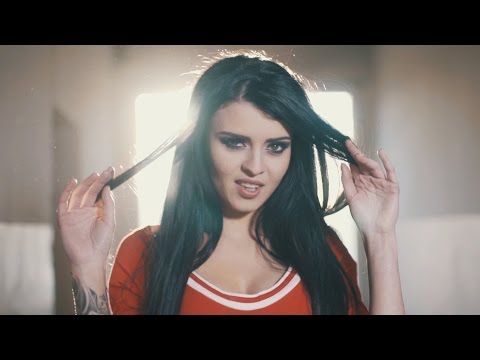 NOVI - Ona Ma To Coś (Official Video) Disco Polo 2017