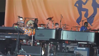 Stevie Wonder, New Orleans Jazz Fest Day 6, 5-6-17, Come Let Me Make Your Love Come Down, in 4K