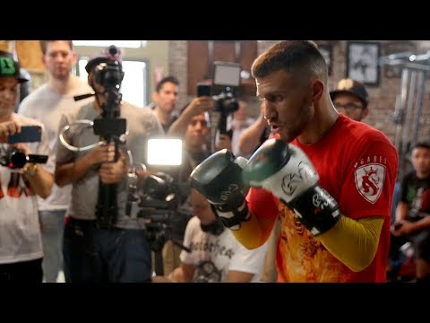 MASTER AT WORK! VASYL LOMACHENKO HEAVY BAG WORKOUT AHEAD OF MARRIAGA FIGHT