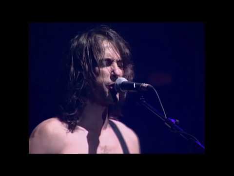 Extremoduro - La vereda de la puerta de atrás (Directo, 2002)