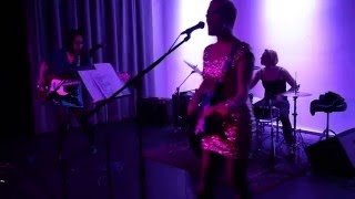 Me Jane performs &quot;Me Jane&quot; by PJ Harvey