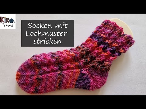 Kikos Strickschule - Anleitung - Socken mit Lochmuster und Bandspitze stricken