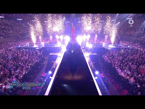 Andrea Berg - Hitmix (Live-Clip Schlagerbooom 2025 am 18.10.2025)