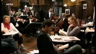 Johann Strauss II - Rosen aus dem Süden,Walzer Op. 388 (The Philharmonics)