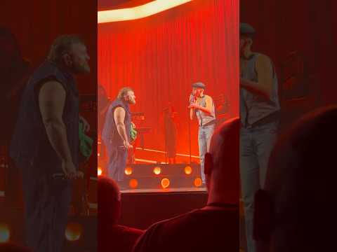 #teddyswims  #live : are you even real. With devin velez Solo. Australië 🇦🇺 Melbourne