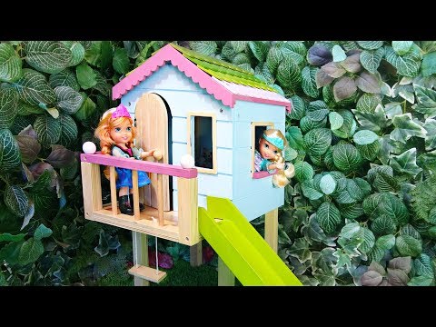 Elsa and Anna toddlers have a tree house