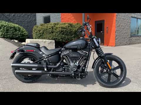 2024 Harley-Davidson<sup>®</sup> Street Bob<sup>®</sup> 114 Vivid Black