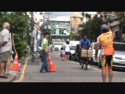 Largada  e 1a. Volta - Circuito XC de Favelas 2011 RJ