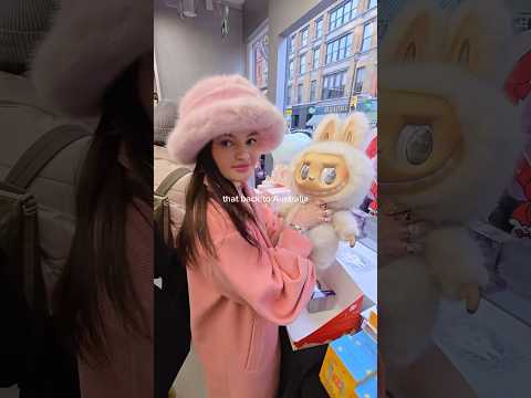 LABUBU HUNTING IN LONDON 🍀🤍✨ #labubu #popmart #blindbox #labubus@popmartau @POPMARTOFFICIAL