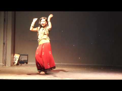 Sapani mai ho ki, Miss UK Nepal 2011 (Talent Round) Mina Kuwar