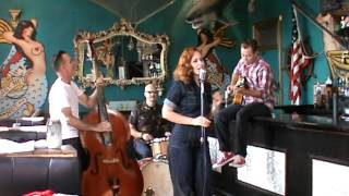 The SugarShakers - Hometown Blues ( Steve Earl) ( Sugar Shakers)