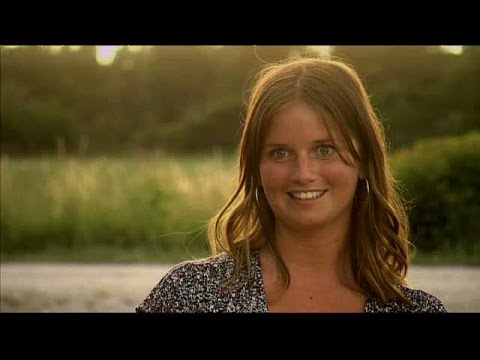 Fredriks tysta fika med tjejerna - Bonde söker fru (TV4)