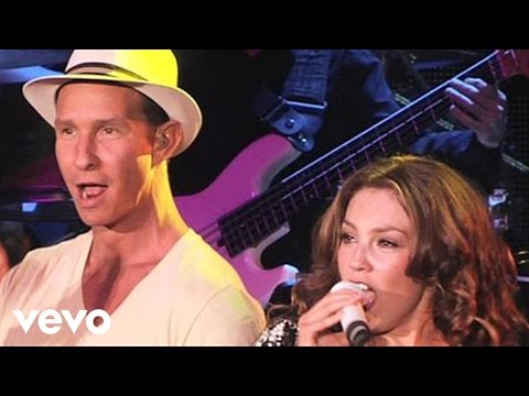 Thalia - La Apuesta (Viva Tour - En Vivo) ft. Erik Rubín