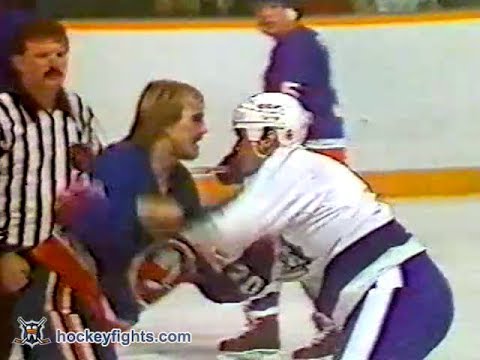Bob Nystrom vs Jim Korn Mar 3, 1984 - NY feed