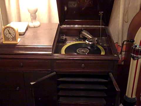 HENRY HALSTEAD'S ORCHESTRA - SWEET LITTLE YOU - ROARING 20'S VICTROLA
