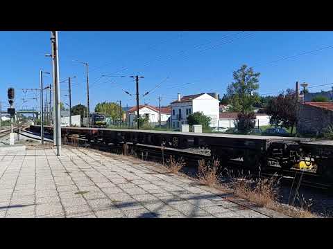 Manobras de vagões para transporte de cimento em Souselas, locotrator Cimpor e Medway 4700