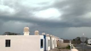 preview picture of video 'Sorprendentes rayos y truenos en Yucatan HD'