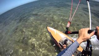 preview picture of video 'Okinawa Nashiro Beach .5M tide, 20M kite'