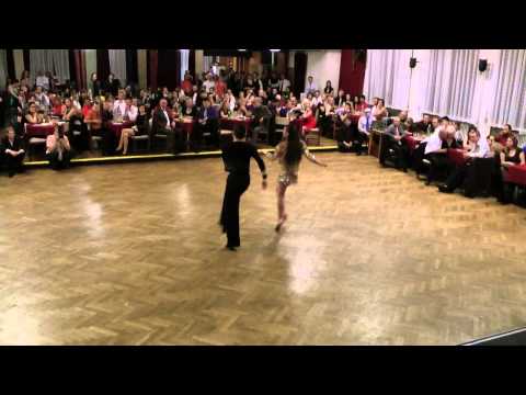 Denis a Johanka Hrozenbál 2014 Jive