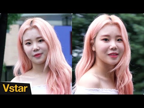 모모랜드(MOMOLAND) 주이(JOOE)와 '아이컨택'하면 이런 느낌 @ 180713 KBS 뮤직뱅크 출근길