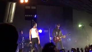 Close to the top Måneskin Mamamia