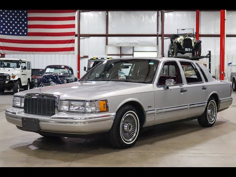 1992 Lincoln Town Car (CC-1539143) for sale in Kentwood, Michigan