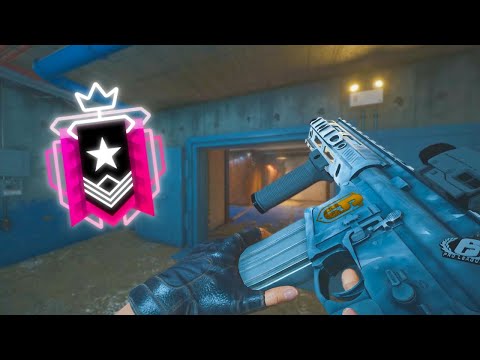 THE *BEST* 15 YEAR OLD CHAMPION - Rainbow Six Siege