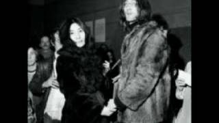 Yoko Ono - Every Man Has A Woman Who Loves Him