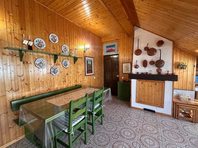 VICINANZE MORBEGNO, LUMINOSA MANSARDA AL SECONDO PIANO