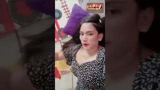 Download lagu Lagi Asyik Sisiran Nggak Sadar Bawah Kelihatan mp3