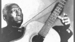 Leadbelly - The Blood Done Signed My Name