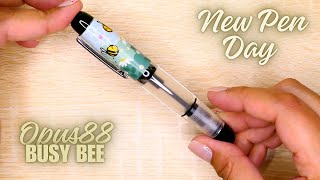 Doodlesdamari Opus88 Busy Bee | Fountain Pen Unboxing