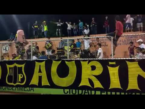 "Amor Propio &quot;DOMINIO AURINEGRO&quot;" Barra: Dominio Aurinegro • Club: Alianza Petrolera • País: Colombia