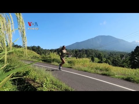 VOA - MEMBANGKITKAN INDUSTRI GARMEN DI BALTIMORE