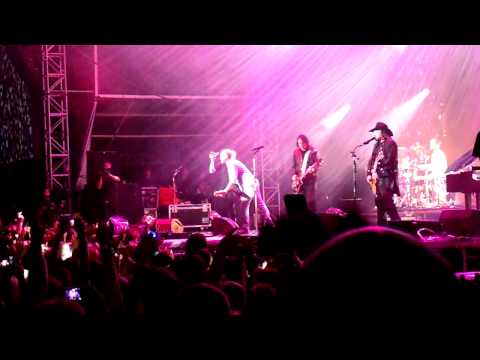 Lucie - Medvídek (Live at Rock for People 2014)