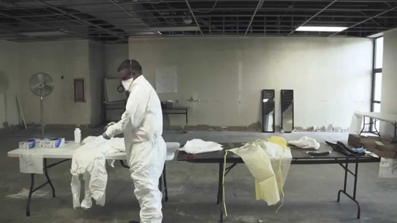 Suiting up to fight Ebola